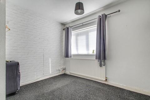 75 Chichester Avenue, Netherton, Dudley, DY2 9JL