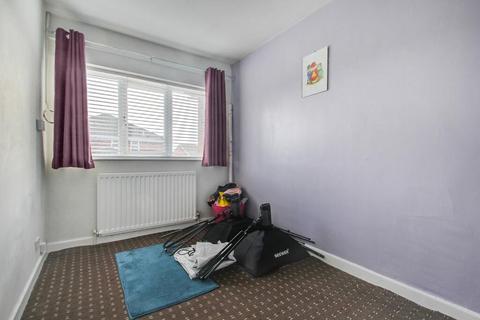 75 Chichester Avenue, Netherton, Dudley, DY2 9JL