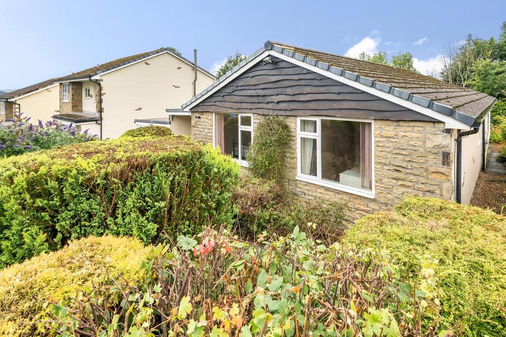 Bradley Grove, Silsden, Keighley, West Yorkshire, BD20 3 bed bungalow