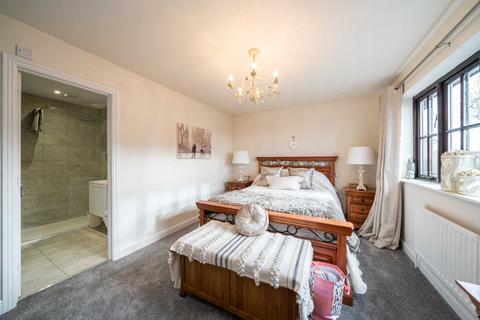 35 Walnut Grove, Hemel Hempstead, HP2 4AP