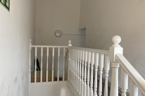 20 Brewers Baroque, Trowbridge, BA14 8DF