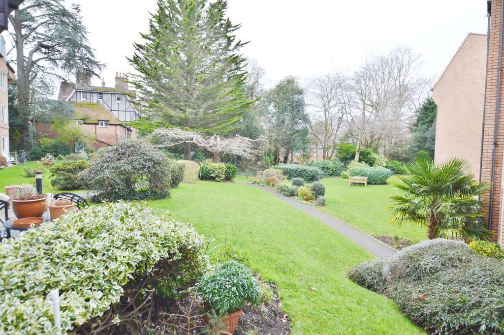 Wimborne Road, Bournemouth BH2 1 bed retirement property for sale £89,000