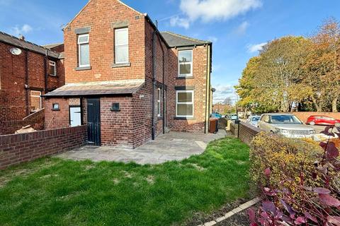 3 bedroom terraced house to rent, Swift Street, Barnsley, South Yorkshire, S75