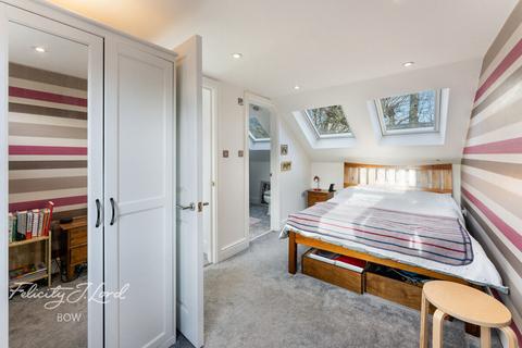 28 Wrexham Road, London, E3 2TJ
