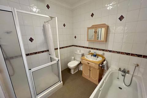 1 bedroom flat for sale - Roseholme Road, Abington, Northampton NN1 4RR