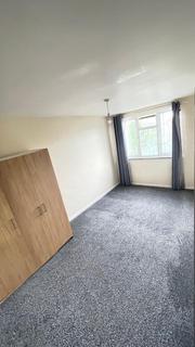4 bedroom terraced house to rent, Manford Road. , IG7