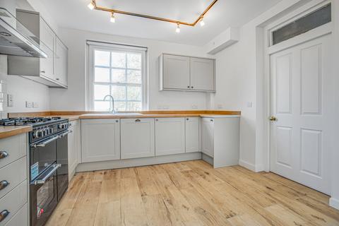 undefined, Hampton Court Road, East Molesey, Surrey, KT8