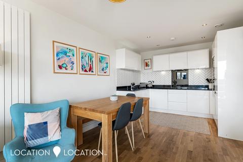 2 bedroom flat for sale - Selsea Place, Essence House Selsea Place, N16