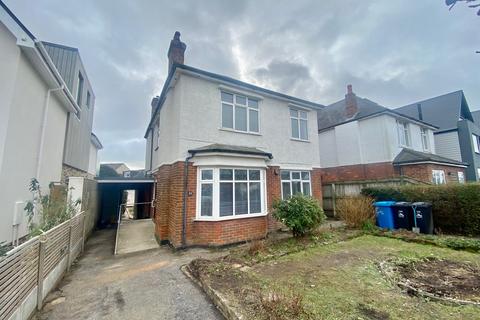 4 bedroom detached house to rent - Sherwood Avenue, Poole BH14