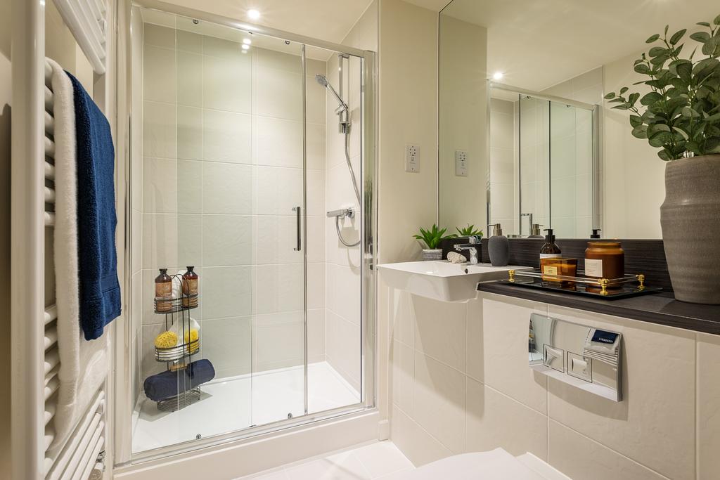 8339 19 BH No10 Watkin Road Wembley Concept Apartm...