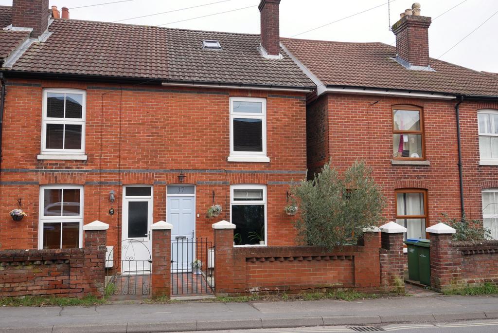 WICKHAM ROAD, FAREHAM 3 bed end of terrace house £325,000