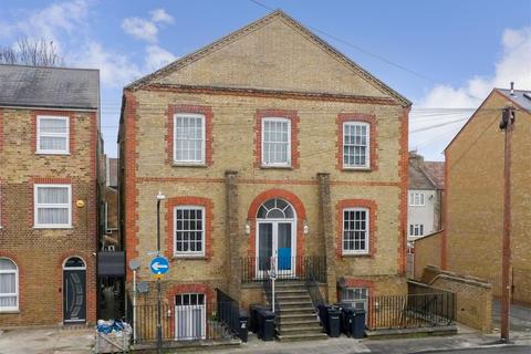 1 bedroom flat for sale, Darnley Street, Gravesend, Kent