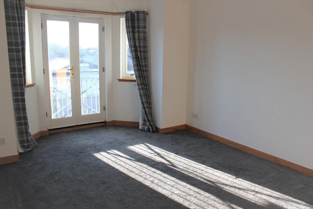 William Wilson Court, Kilsyth... 2 bed flat £650 pcm (£150 pw)