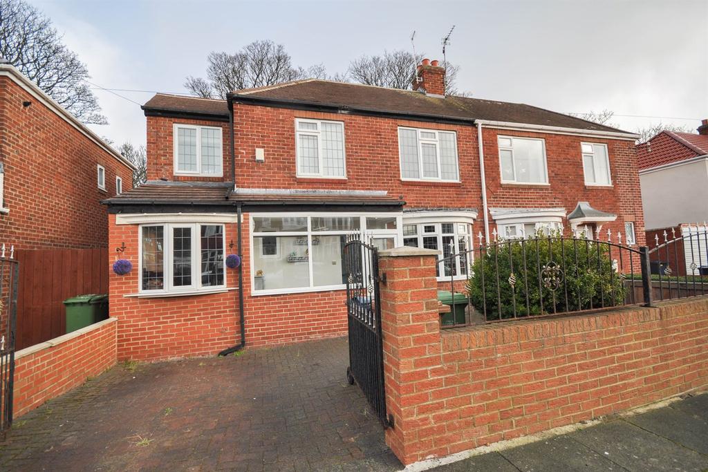 Deepdene Road, Seaburn 3 bed semidetached house for sale £295,000