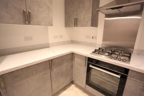 4 bedroom terraced house to rent, Griffin Road, Muirhouse, Edinburgh, EH4