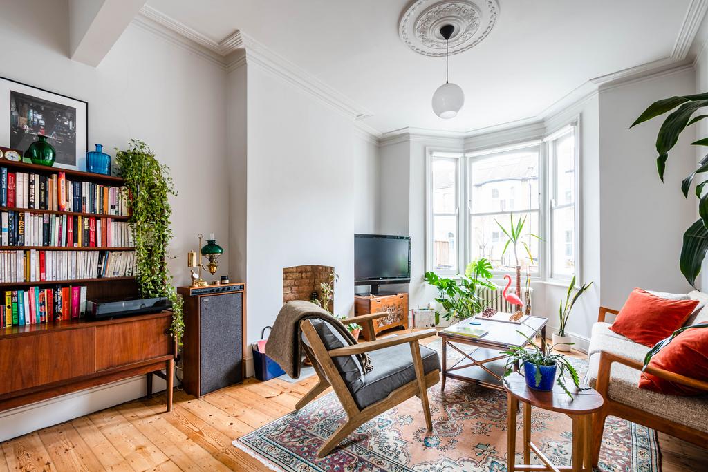 Roding Road, London E5 5 bed terraced house - £1,250,000