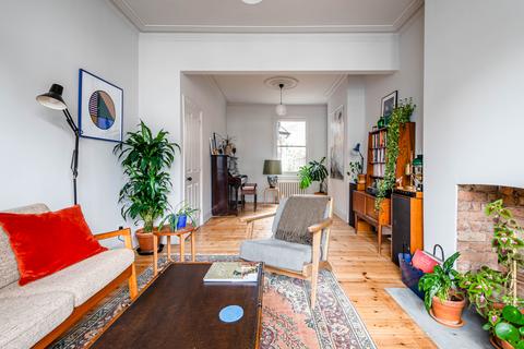 45 Roding Road, London, E5 0DN
