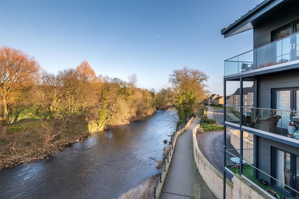 Mill Way, Otley, West Yorkshire, LS21 2 bed apartment £275,000