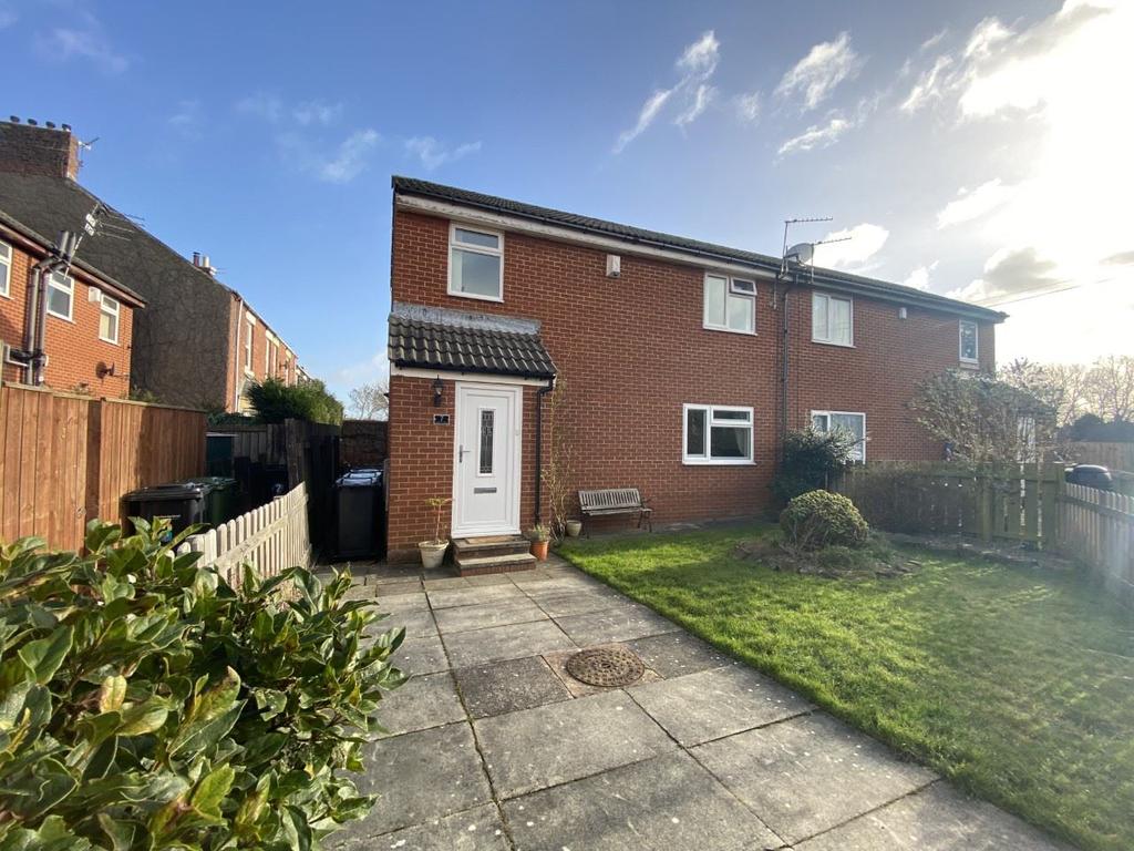 Eden Court, Bedlington... 2 bed semidetached house £89,950