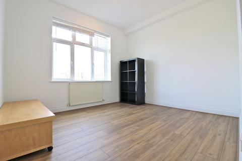 3 bedroom flat to rent - Craven Avenue, Ealing, London. W5 2SY