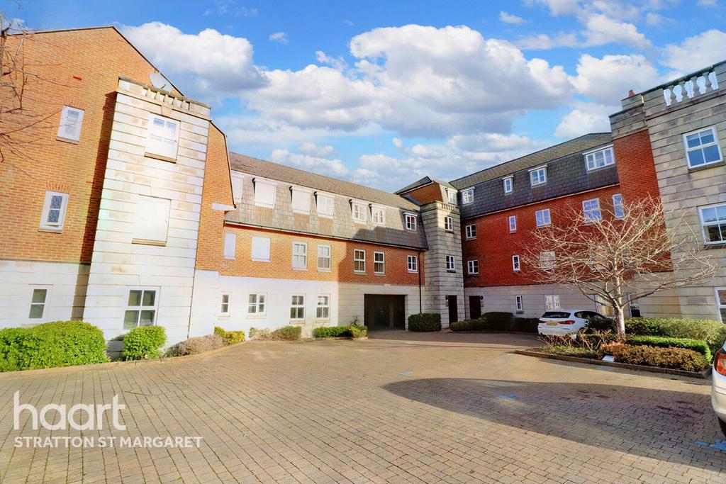 Marlborough Road Swindon 2 Bed Apartment £170 000