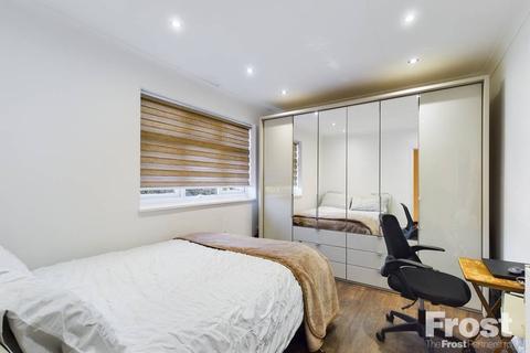 3 bedroom terraced house for sale - Hobart Road, Hayes, UB4