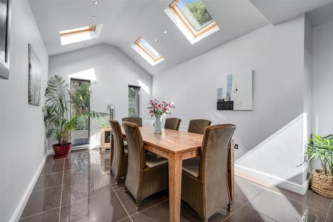 110 Dorridge Road, Dorridge, Solihull, B93 8BP