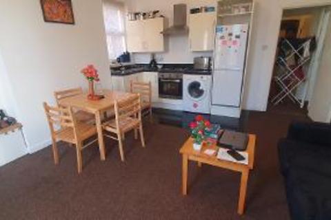 1 bedroom flat to rent, Egerton Road (Available July 2025), Manchester M14