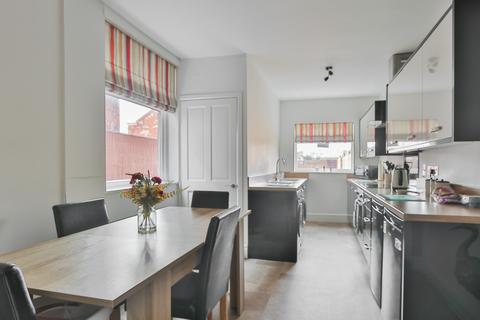 3 bedroom terraced house for sale - Chanterlands Avenue, Hull,  HU5 3TJ