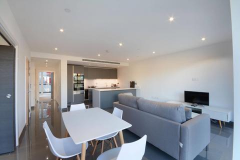 3 bedroom apartment to rent, Elliston Apartments, Blackfriars Circus, London, SE1