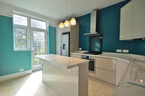 32 Old Park Road, London, N13 4RE