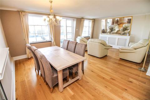 3 bedroom penthouse for sale, Thorndon Park, Ingrave, Brentwood, Essex, CM13