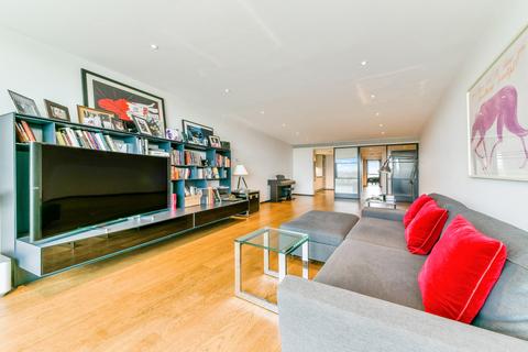 2 bedroom apartment to rent - 8 Hester Road, London, SW11