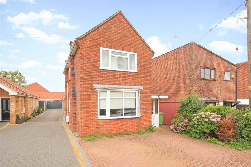 Millers Close, Finedon 3 bed detached house for sale £325,000
