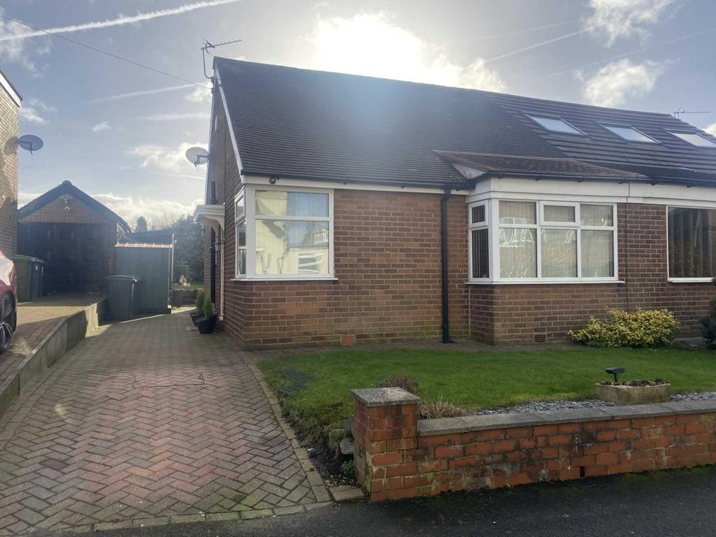 Loughrigg Avenue, Royton 2 bed semidetached house for sale £227,500