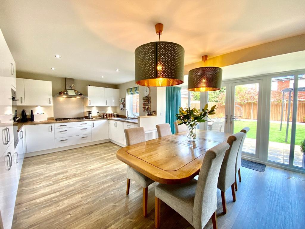 Forest House Lane, Leicester Forest East, Leicester, LE3 3PY 4 bed