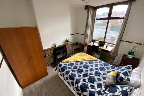 undefined, Ladybarn Lane, Fallowfield, M14