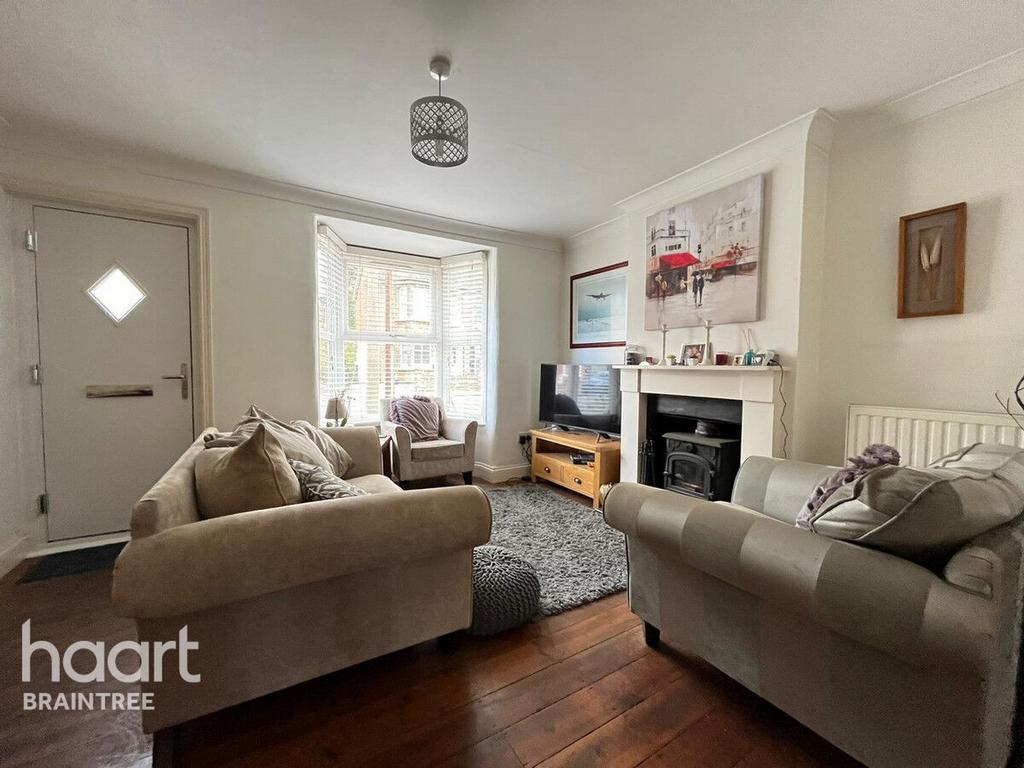 Woodfield Road, Braintree 3 bed semidetached house £350,000