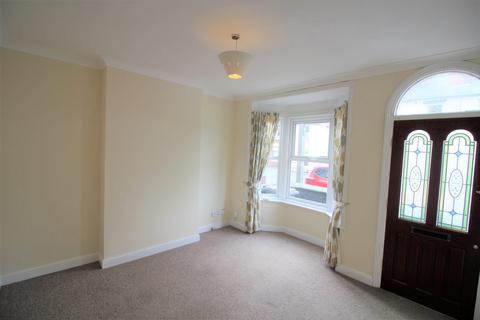 3 bedroom semi-detached house to rent, Offmore Road, Kidderminster, DY10