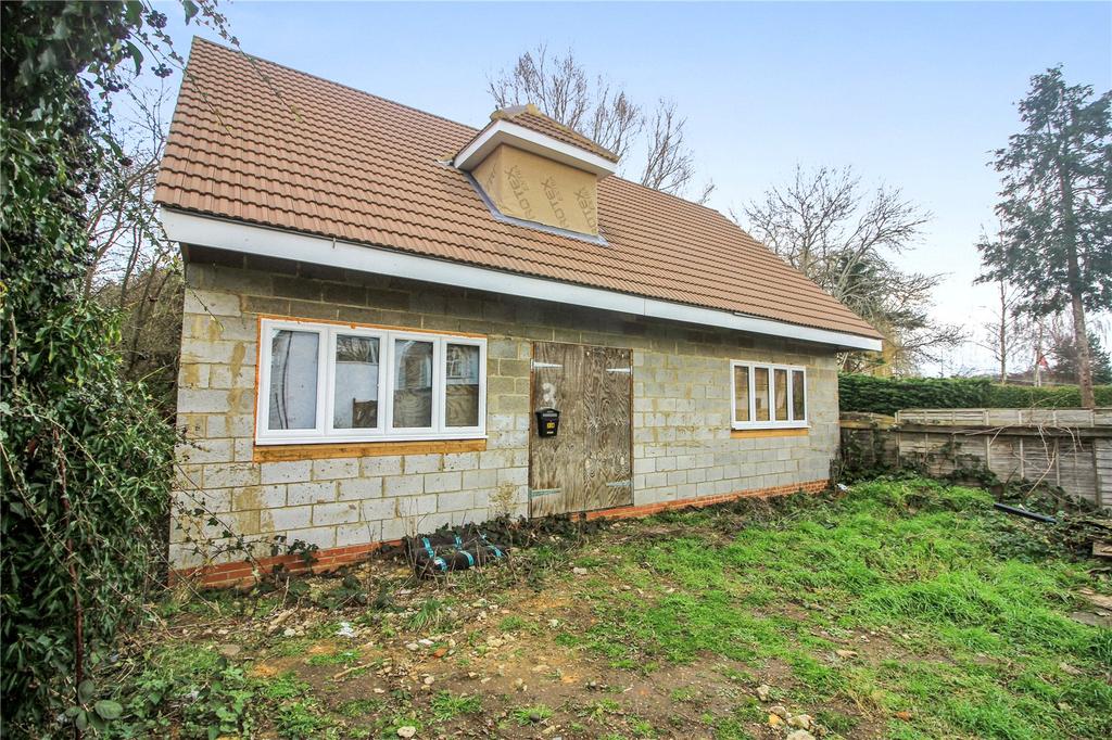 Devon Road, South Darenth, Kent, DA4 Detached house £300,000
