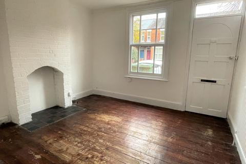 2 bedroom terraced house to rent, Charles Street, Newark