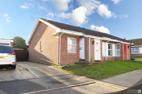14 Bainards Close, Wymondham, NR18 0TS