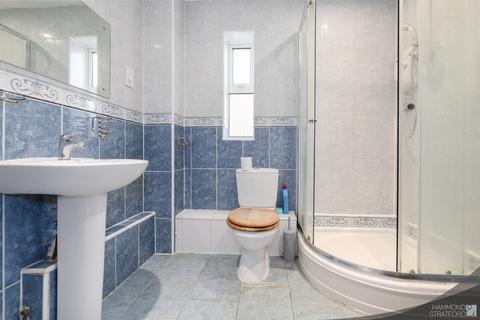 14 Bainards Close, Wymondham, NR18 0TS