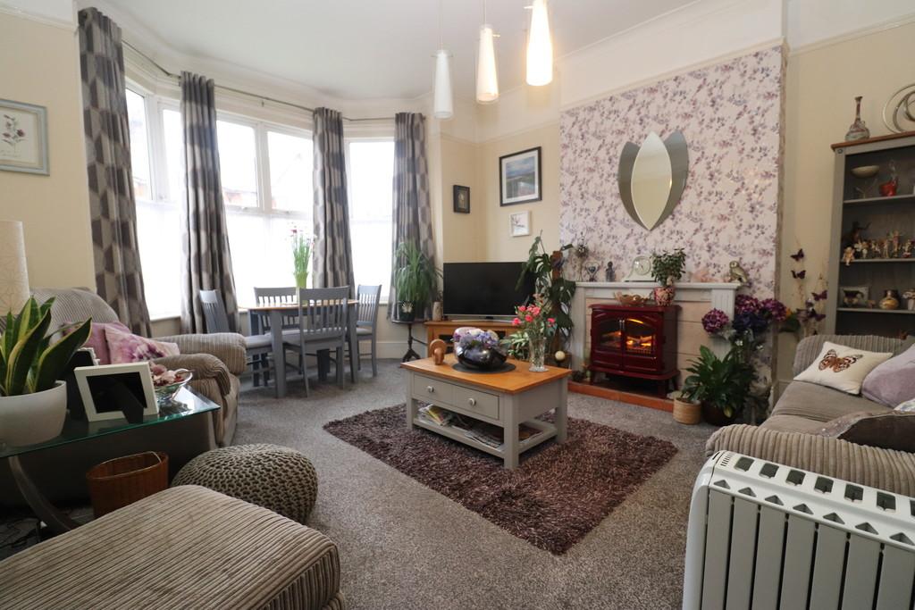 Amherst Road, BEXHILLONSEA 1 bed apartment £860 pcm (£198 pw)