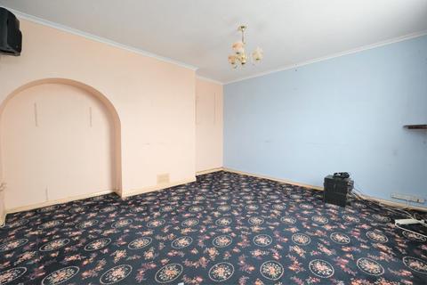 3 bedroom semi-detached house for sale - Petten Grove, Orpington