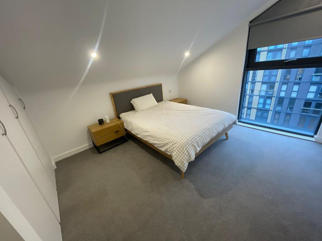 Bedroom (Lhs)