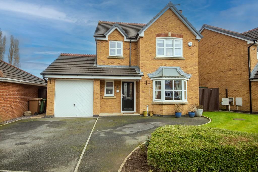 Pennington Drive, NewtonleWillows 3 bed detached house £399,995