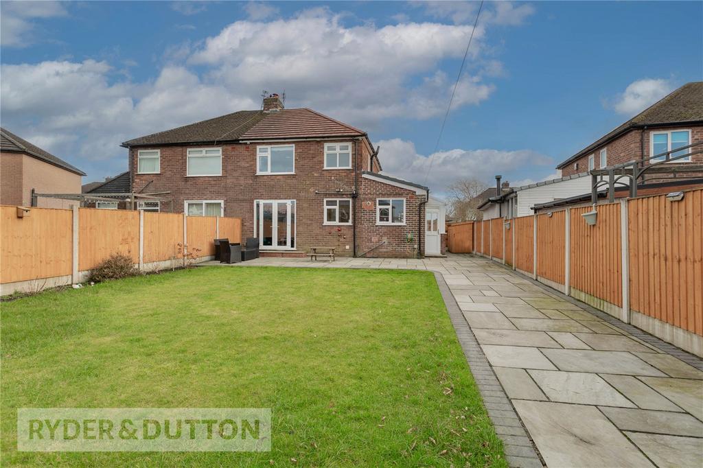 Broomfield Crescent, Middleton... 3 bed semidetached house £259,000