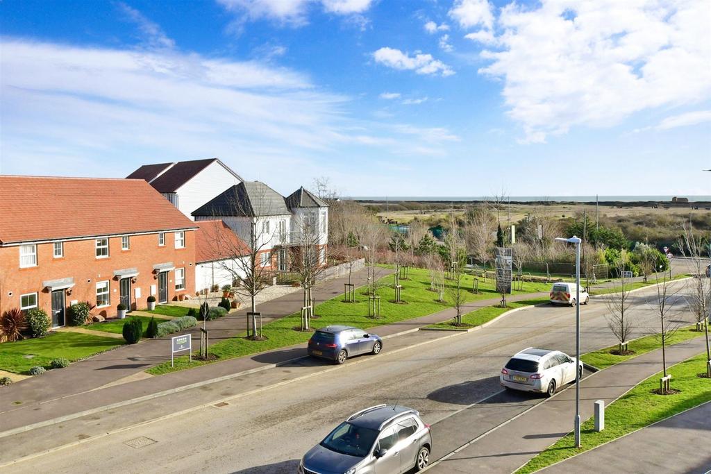 Woodpecker Way, Hythe, Kent 4 bed townhouse for sale £375,000