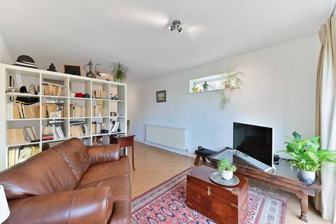 2 bedroom flat for sale - Foxgrove Road, Beckenham, BR3